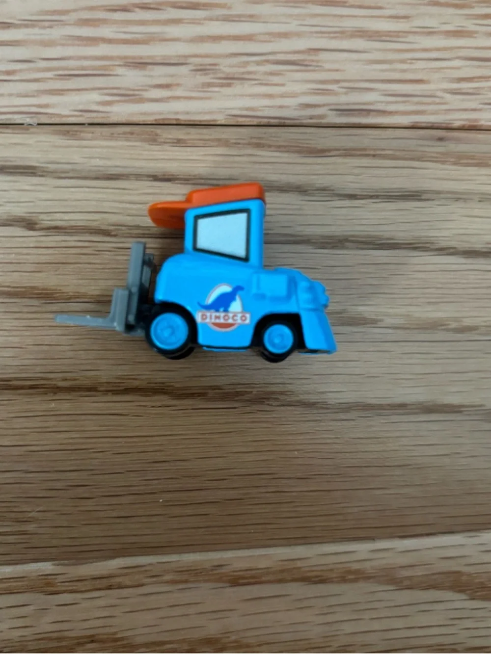 Disney Pixar Cars LUKE Dinoco Pitty